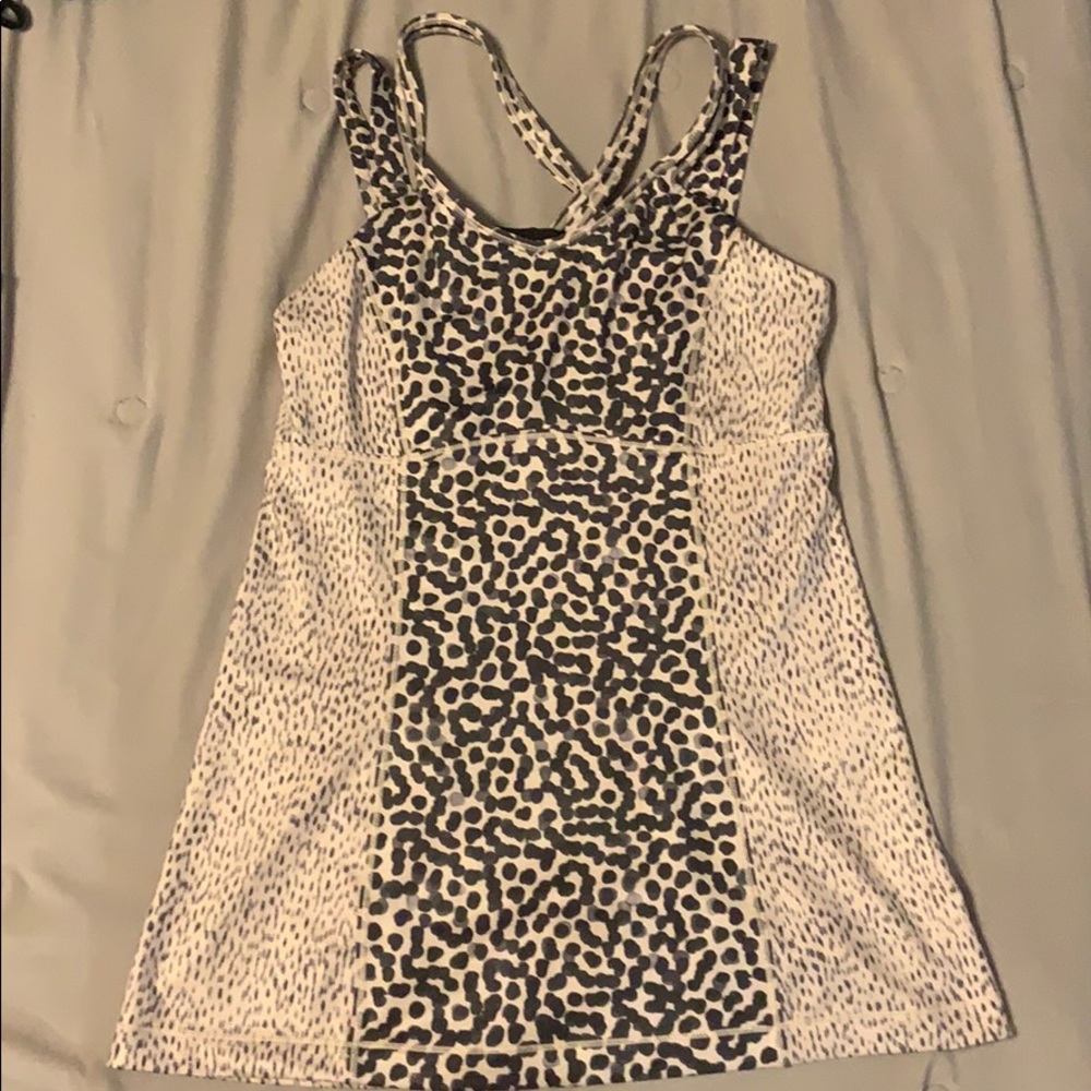 Lululemon cheetah print workout tank size 8